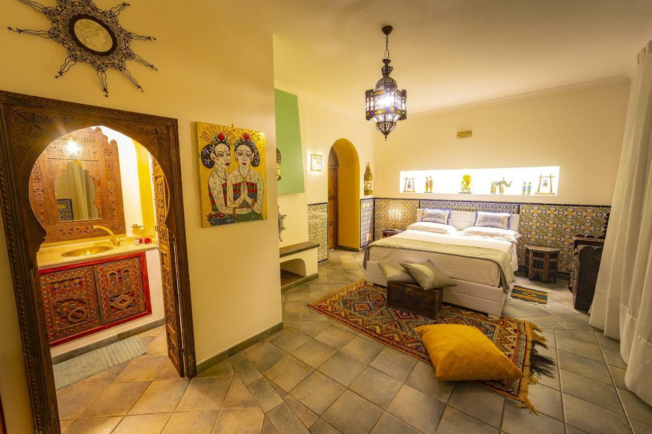 Attico Rooms Giardini Naxos Bagian luar foto