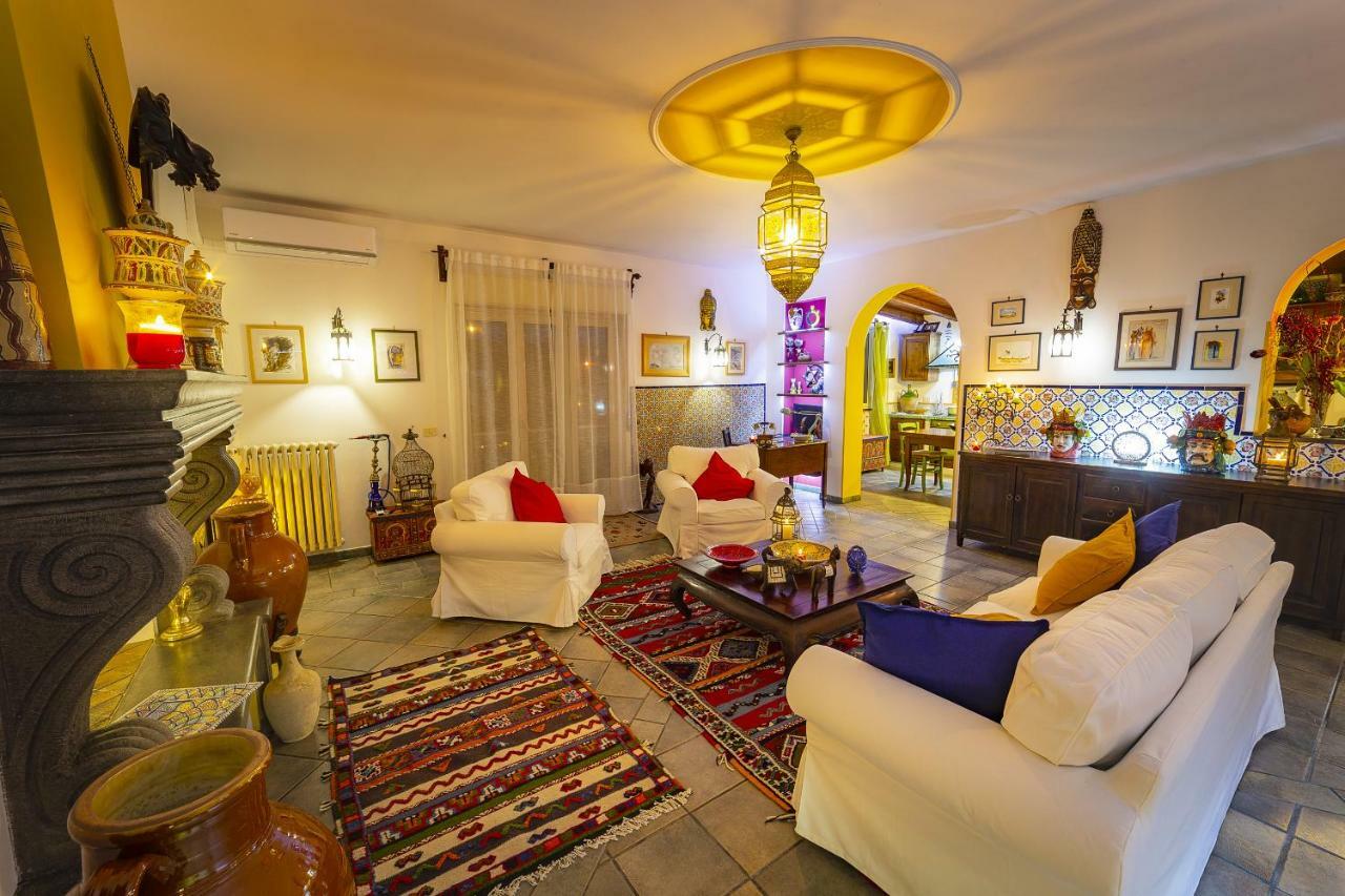 Attico Rooms Giardini Naxos Bagian luar foto