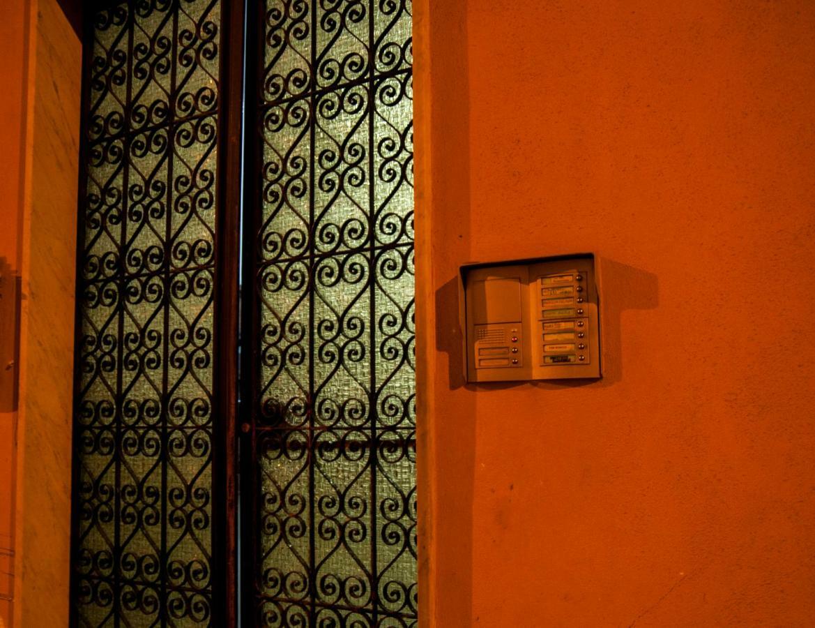 Attico Rooms Giardini Naxos Bagian luar foto